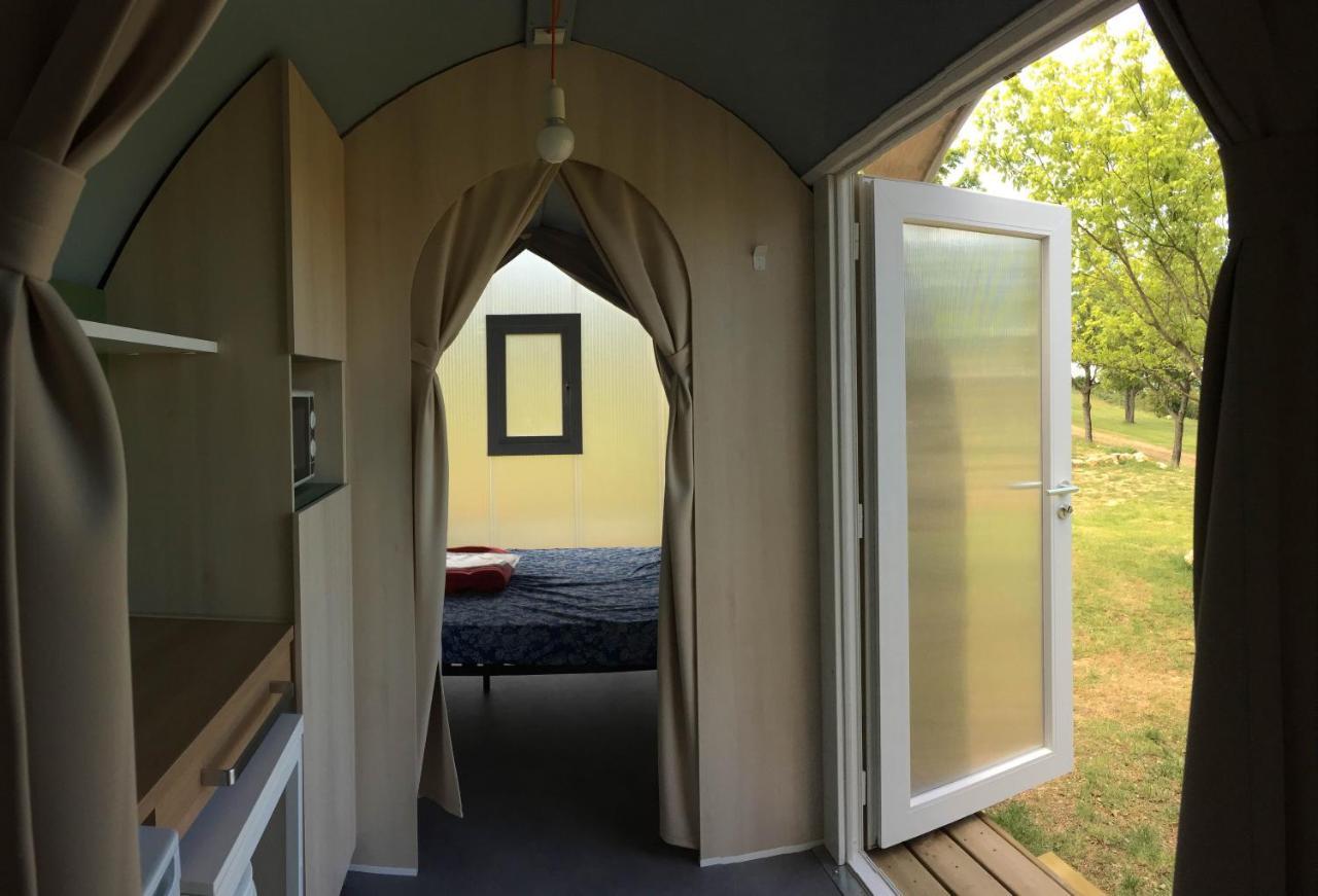 Campasun Camping De L'Aigle Aiguines Luaran gambar