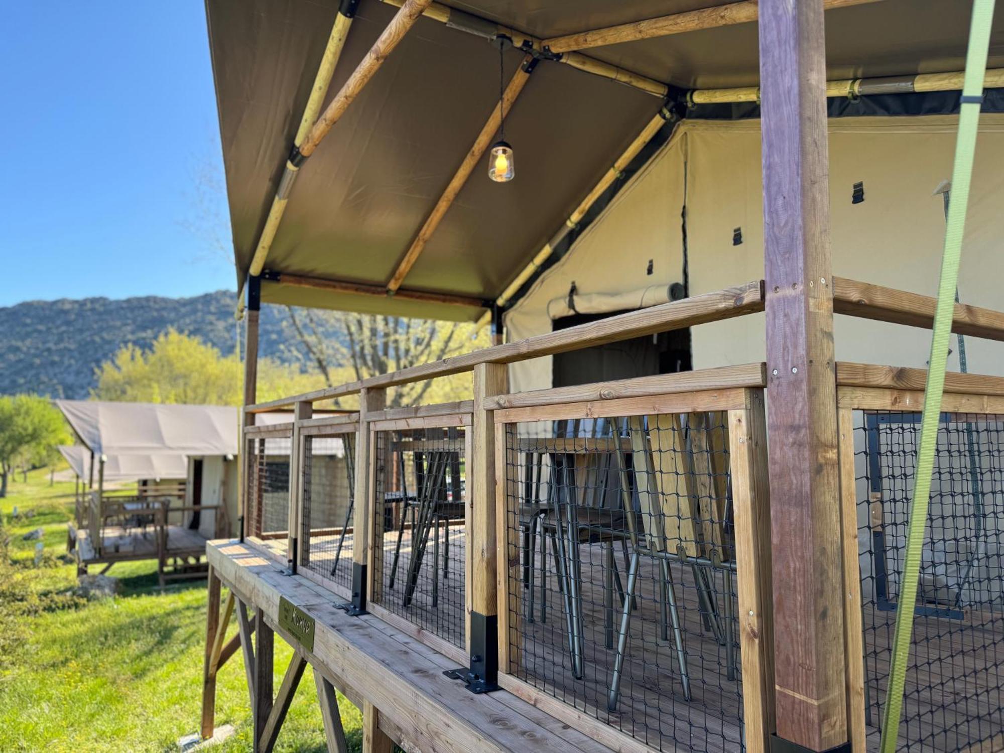 Campasun Camping De L'Aigle Aiguines Luaran gambar